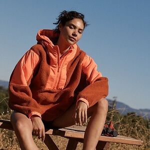 NWOT Free People Movement Lead the Pack Fleece Hooded Pullover Sz. S